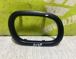 Накладка ручки внутренней для Renault Laguna 94-99  запчасти бу