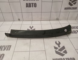 Решетка стеклоочистителя для Audi 80  90  B3  86-91  запчасти бу