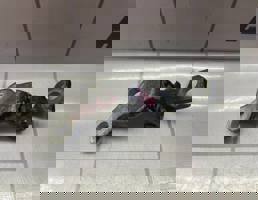 Петля двери передней для Ford Focus 1 1998-2004  запчасти бу