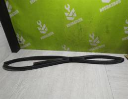 Уплотнитель стекла двери для Kia RIO 1 2000-2004  запчасти бу