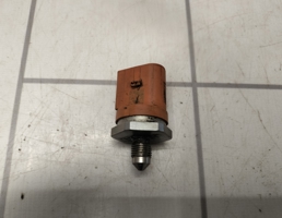 Датчик давления топлива для Skoda Yeti 2009-2018  запчасти бу