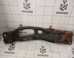 Балка передняя продольная для Mazda 626 (GE) 1992-1997  запчасти бу