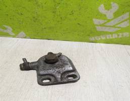 Кронштейн топливного фильтра для VW Transporter T2 T3 79-92  запчасти бу