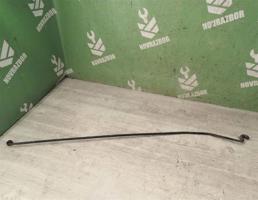 Держатель капота для VW Polo Classic 95-02  запчасти бу