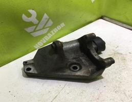 Кронштейн гидроусилителя для Renault Clio 2 Symbol 1998-2008  запчасти бу