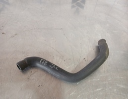 Патрубок отопителя для Audi 80  90  B3  86-91  запчасти бу