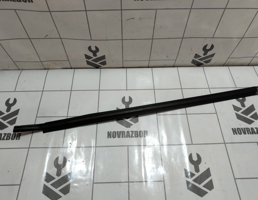 Молдинг стекла для Ford Focus 1 1998-2004  запчасти бу