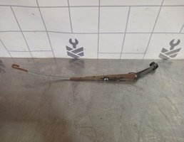 Поводок стеклоочистителя передний правый для Mazda 323 BA 94-98  запчасти бу