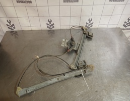 Стеклоподъемник механ. передний левый для VW Golf 3 Vento 91-97  запчасти бу