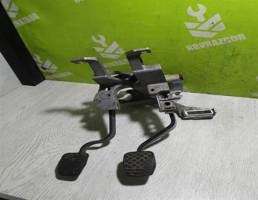 Блок педалей для Audi 80  90  B3  86-91  запчасти бу