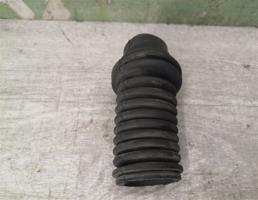 Пыльник для VW Polo Classic 95-02  запчасти бу