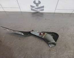 Петля капота левая для Ford Focus 2 05-08  запчасти бу