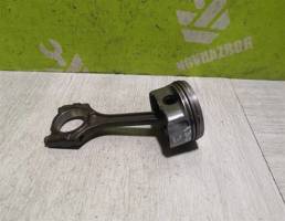 Поршень с шатуном для Hyundai i30 12-17  запчасти бу