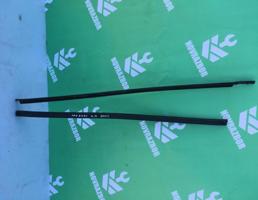 Уплотнитель двери для Hyundai Solaris 2010-2017  запчасти бу