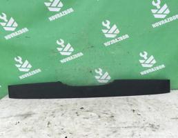 Накладка крышки багажника для Renault Clio 2 Symbol 1998-2008  запчасти бу