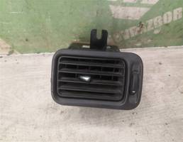 Дефлектор воздушный для Nissan Primera P11 96-02  запчасти бу