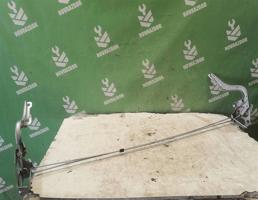 Петля крышки багажника для BMW 5-серия E28 81-87  запчасти бу