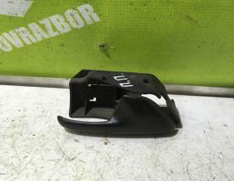 Ручка двери передней внутренняя правая для VW Polo 94-99  запчасти бу