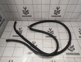Уплотнитель двери для Kia Spectra 2001-2011  запчасти бу