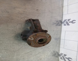 Кулак поворотный передний правый для Audi 80  90  B3  86-91  запчасти бу