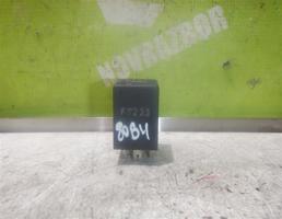 Реле для Audi 80 90 B4 91-94  запчасти бу