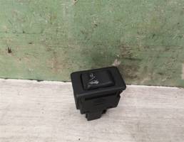 Кнопка открывания багажника для Nissan Primera P11 96-02  запчасти бу