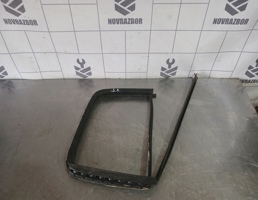 Уплотнитель стекла двери для Renault Clio 2 Symbol 1998-2008  запчасти бу