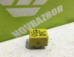 Реле для Fiat Punto 1(176) 93-99  запчасти бу