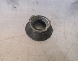 Пыльник рулевой рейки для Suzuki SX4 2006-2013  запчасти бу