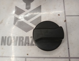 Крышка маслозаливной горловины для VW Golf 3 Vento 91-97  запчасти бу