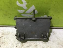 Крышка двигателя передняя для BMW 5-серия E28 81-87  запчасти бу