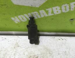 Датчик включения стопсигнала для VW Golf 3 Vento 91-97  запчасти бу