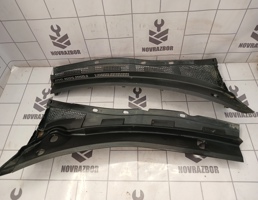 Решетка стеклоочистителя для Mazda Mazda 3  BK  02-09  запчасти бу