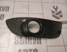 Решетка в бампер правая для Mitsubishi Lancer 10 CX  CY 07-17  запчасти бу