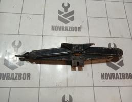 Домкрат для Ford Focus 1 1998-2004  запчасти бу