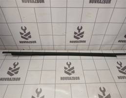 Накладка двери задней левой для Opel Zafira A 99-05  запчасти бу