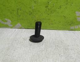 Болт для VW Passat B5 96-00  запчасти бу