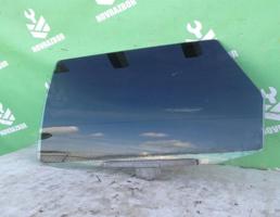 Стекло двери задней левой для VW Passat  B3  1988-1993  запчасти бу