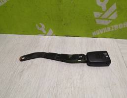 Ответная часть ремня безопасности для VW Passat  B3  1988-1993  запчасти бу