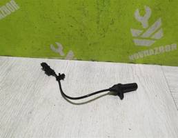 Датчик положения коленвала для Hyundai i30 12-17  запчасти бу