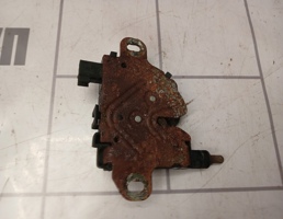 Замок капота для Ford Focus 1 1998-2004  запчасти бу