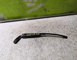 Поводок стеклоочистителя заднего для VW Golf 3 Vento 91-97  запчасти бу