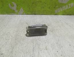 Плафон салонный для Renault R19 1992-2002  запчасти бу