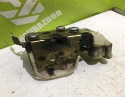 Замок двери передней правой для Fiat Punto 1(176) 93-99  запчасти бу