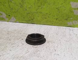 Гайка ступицы для Nissan Primera P11 96-02  запчасти бу