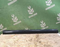 Молдинг передней левой двери для Mercedes Benz W210 E-class 1995-2000  запчасти бу