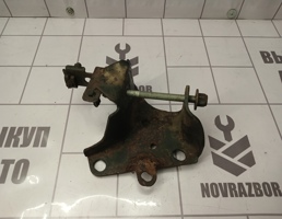 Кронштейн задней балки для Renault Megane 3 09-16  запчасти бу