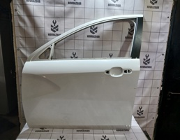 Дверь передняя левая для LADA VESTA 15-19  запчасти бу