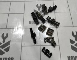 Крепеж для Renault Clio 3  2005-2012  запчасти бу