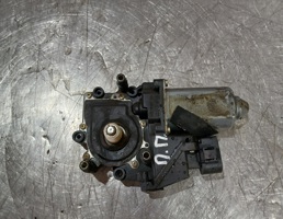 Моторчик стеклоподъемника для Audi A6 (C4) 1994-1997  запчасти бу